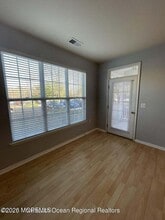 610 Sophee Ln in Lakewood, NJ - Building Photo - Building Photo