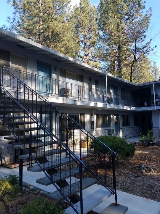 619-629 Kate Hayes St in Grass Valley, CA - Building Photo