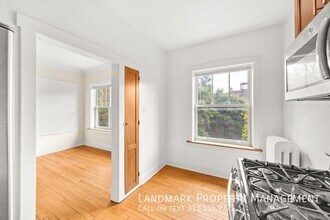 824 W Wrightwood Ave in Chicago, IL - Foto de edificio - Building Photo