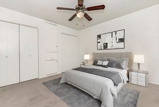 The French Quarter in Albuquerque, NM - Building Photo - Building Photo