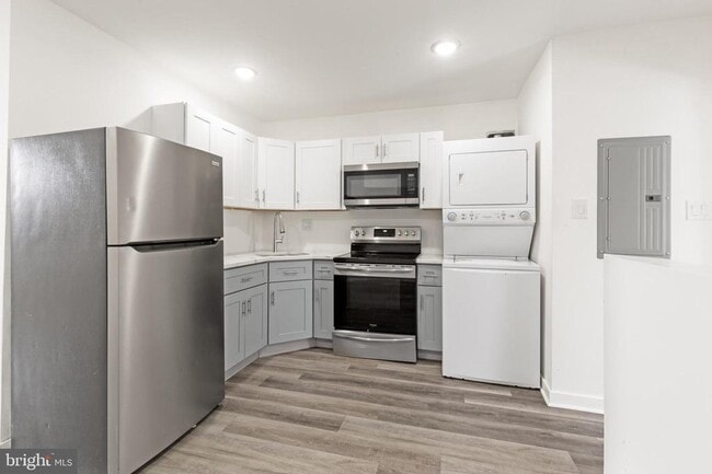 property at 2550 Kensington Ave