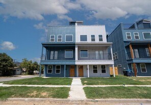 3224 Forest Park Blvd in Fort Worth, TX - Building Photo