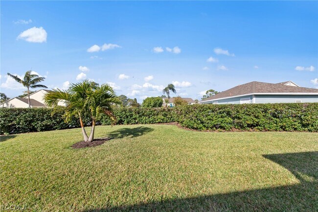 1535 Trafalgar Ln in Naples, FL - Building Photo - Building Photo
