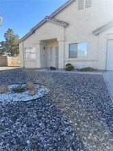745 Gullwing Ln in North Las Vegas, NV - Building Photo - Building Photo
