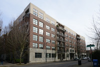 Riverstone Condominiums in Portland, OR - Building Photo - Building Photo