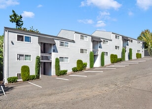 Terwilliger in Portland, OR - Foto de edificio - Building Photo