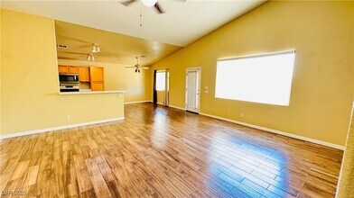 3846 Waynesvill St in Las Vegas, NV - Building Photo - Building Photo