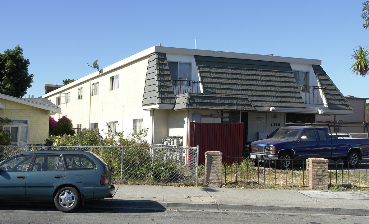 1716 Broadway Ave in San Pablo, CA - Foto de edificio