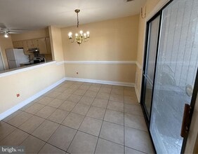 3921 Woodhue Pl in Alexandria, VA - Building Photo - Building Photo