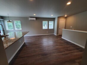 1207 E St SE in Lacey, WA - Building Photo - Building Photo