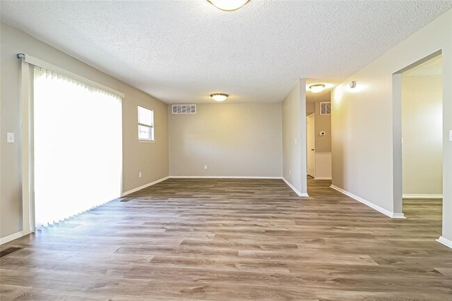 4813 Michael Dr in Del City, OK - Building Photo - Building Photo