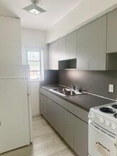 21 Santillane Ave in Coral Gables, FL - Building Photo - Building Photo