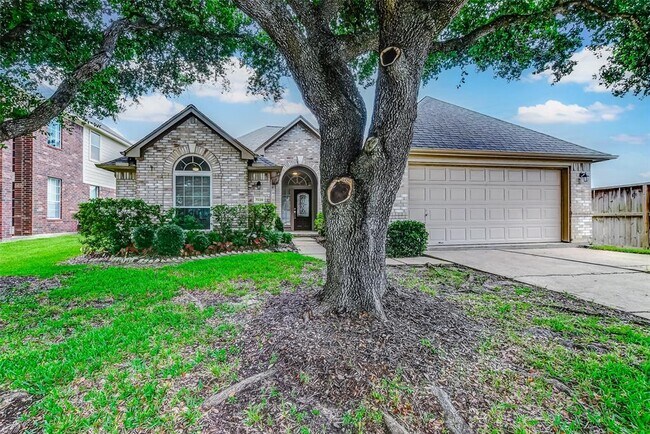 7039 Clustering Oak Ct in Richmond, TX - Building Photo - Building Photo
