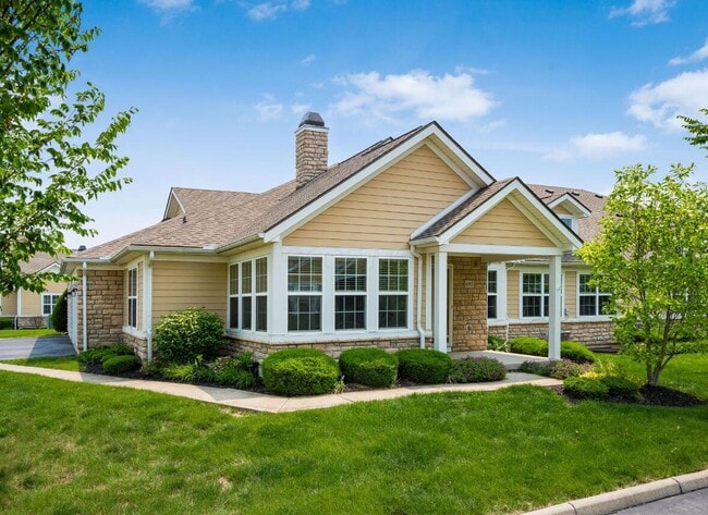 6985 Kinsale Ln in Powell, OH - Building Photo - Building Photo