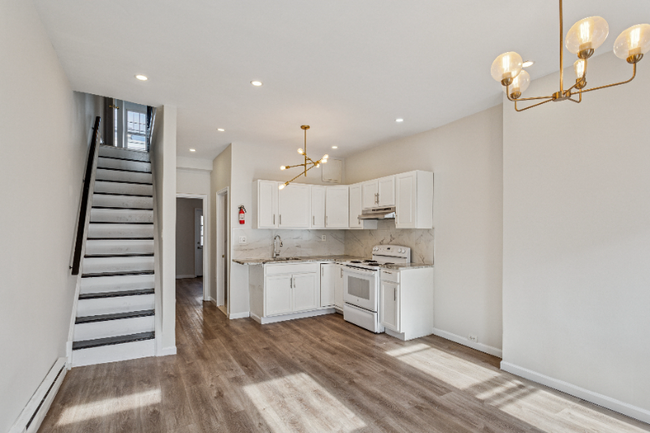 property at 2556 N Jessup St