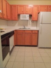 272 Potomac Dr in Basking Ridge, NJ - Building Photo - Building Photo