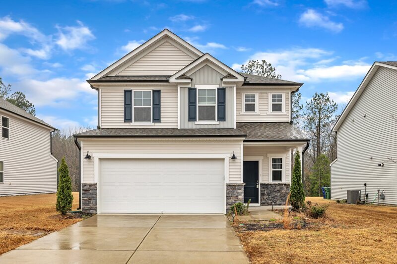 8420 Jordan Meadow Dr in Fuquay Varina, NC - Building Photo