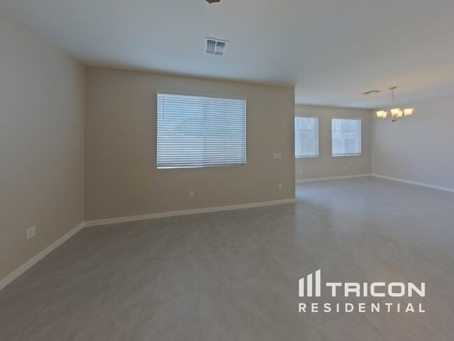 1321 N Quinn in Mesa, AZ - Building Photo - Building Photo