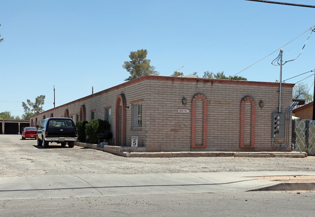 3612-3614 E Monte Vista Dr in Tucson, AZ - Building Photo