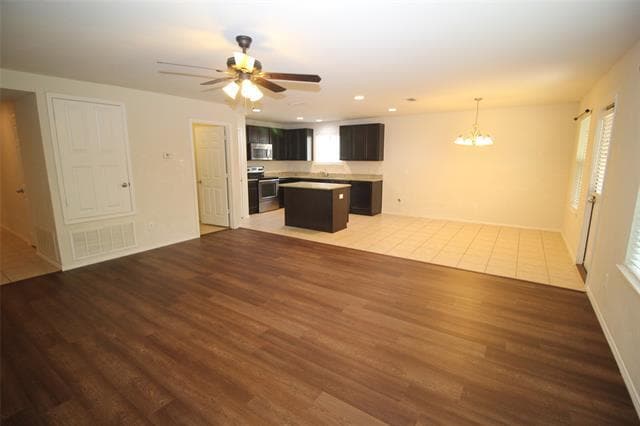 1401 Rivers Creek Ln in Little Elm, TX - Foto de edificio - Building Photo
