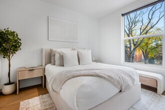 The Leston Affordable in Edmonton, AB - Building Photo - Building Photo