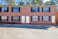 1815 Reservoir Rd, Unit 12