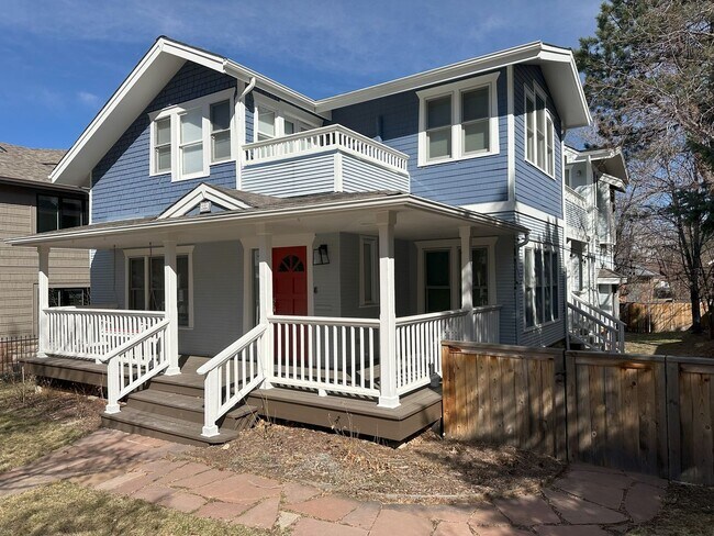 property at 920 Grant Pl