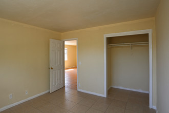 Freshwater Apartments in West Palm Beach, FL - Building Photo - Building Photo