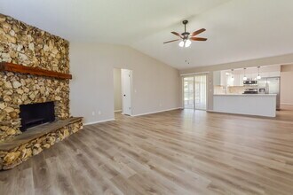 10423 Cedarhurst Ave in Orlando, FL - Building Photo - Building Photo