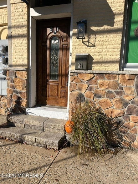 property at 31 W Main St