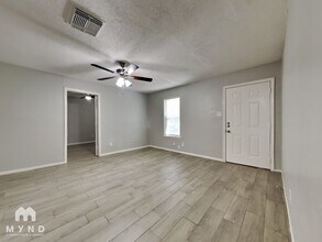 9233 Nyssa St in Houston, TX - Foto de edificio - Building Photo