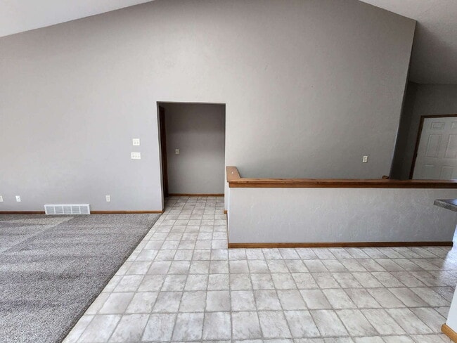 N1125 Craftsmen Ct in Greenville, WI - Building Photo - Building Photo