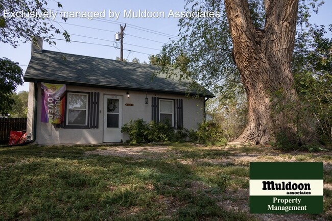 property at 1137 Van Buren St