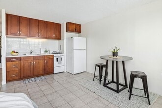 1550 Wilder Ave in Honolulu, HI - Building Photo - Building Photo