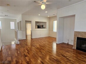 6636 Weeping Pine St in Las Vegas, NV - Building Photo - Building Photo