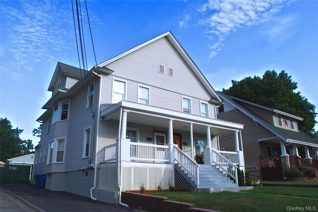 30 Royce Ave in Middletown, NY - Building Photo - Building Photo