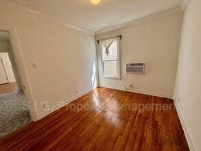 2813 Rowena Ave in Los Angeles, CA - Building Photo - Building Photo