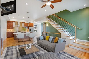 Ellsworth Town Houses in Denver, CO - Building Photo