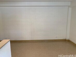 2428 Koa Ave in Honolulu, HI - Building Photo - Building Photo