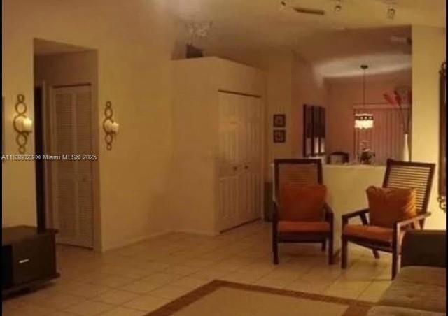 707 NW 208th Dr in Pembroke Pines, FL - Building Photo - Building Photo