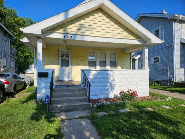 property at 1010 Woodsdale Ave