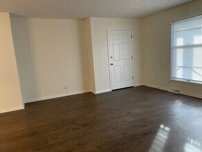 3318 Wood Valley Ct, Unit Duplex in Lexington, KY - Building Photo - Building Photo