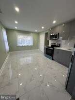 1420 Williams Ave in Levittown, PA - Building Photo