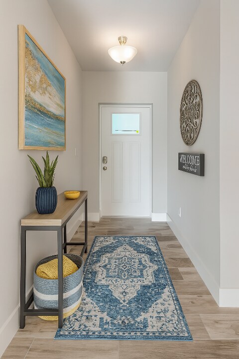 105 NE 11th Ln in Cape Coral, FL - Building Photo
