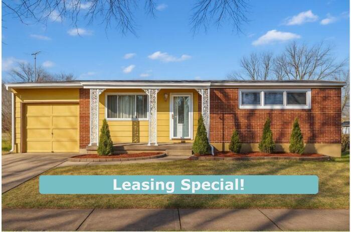 1547 Babcock Dr in Dellwood, MO - Building Photo