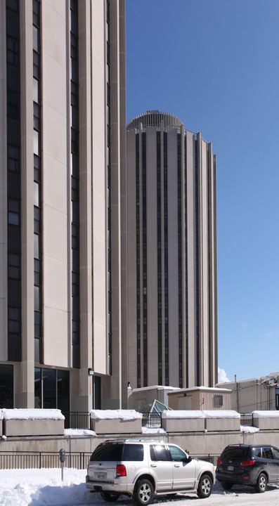 Litchfield Towers - Tower C in Pittsburgh, PA - Building Photo