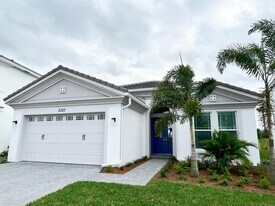 5327 Liberty Ln in Westlake, FL - Building Photo
