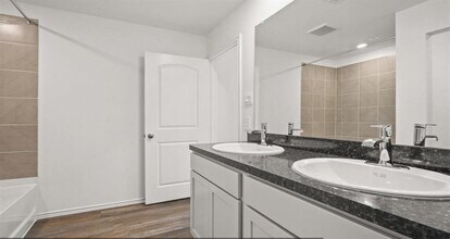 6018 Alberta Fls Dr in Spring, TX - Building Photo - Building Photo