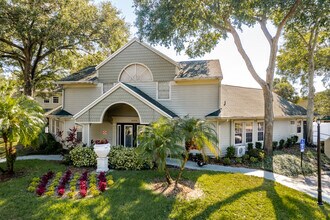 Central Park A MetroWest Condominium in Orlando, FL - Building Photo - Building Photo