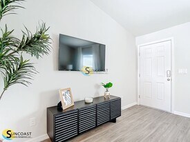 176 Point Pleasant Dr in Palm Coast, FL - Building Photo